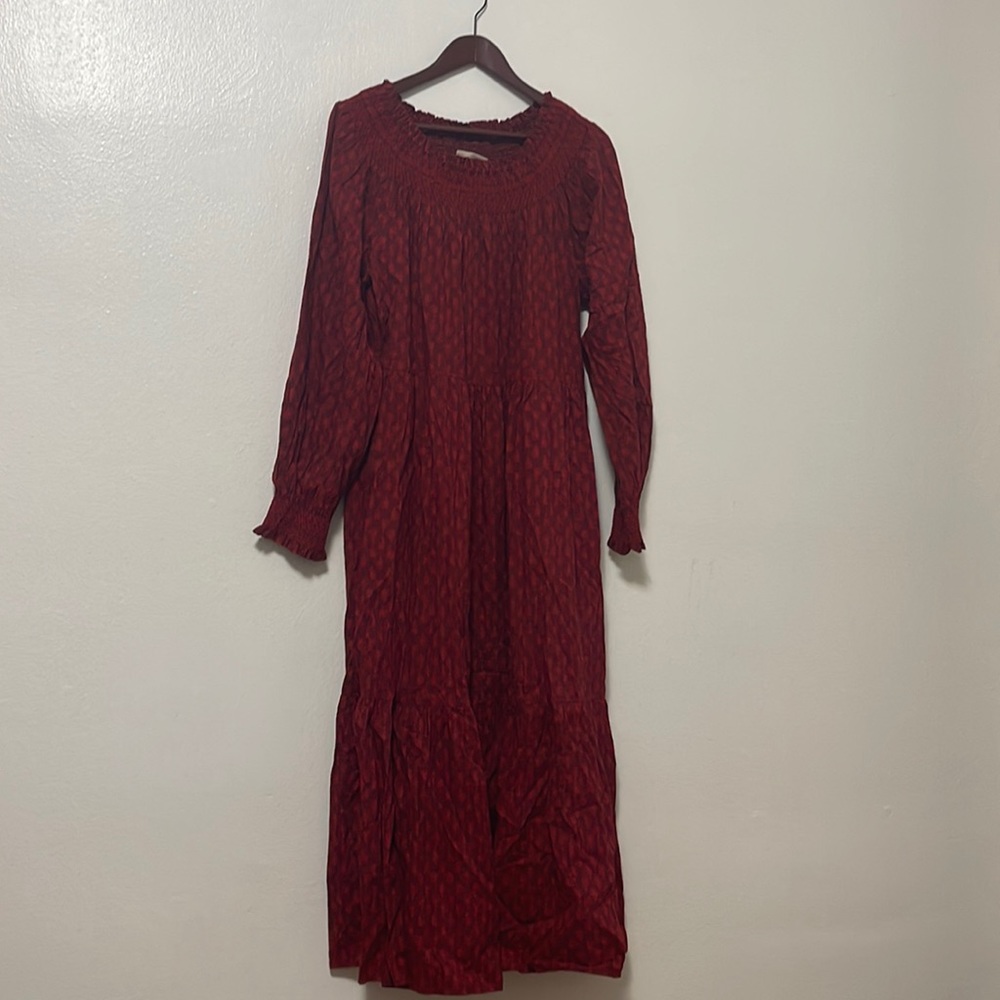 Universal Thread Large Red Patterned Dress with Pockets!